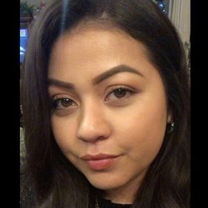 Meet your Posher, Norma